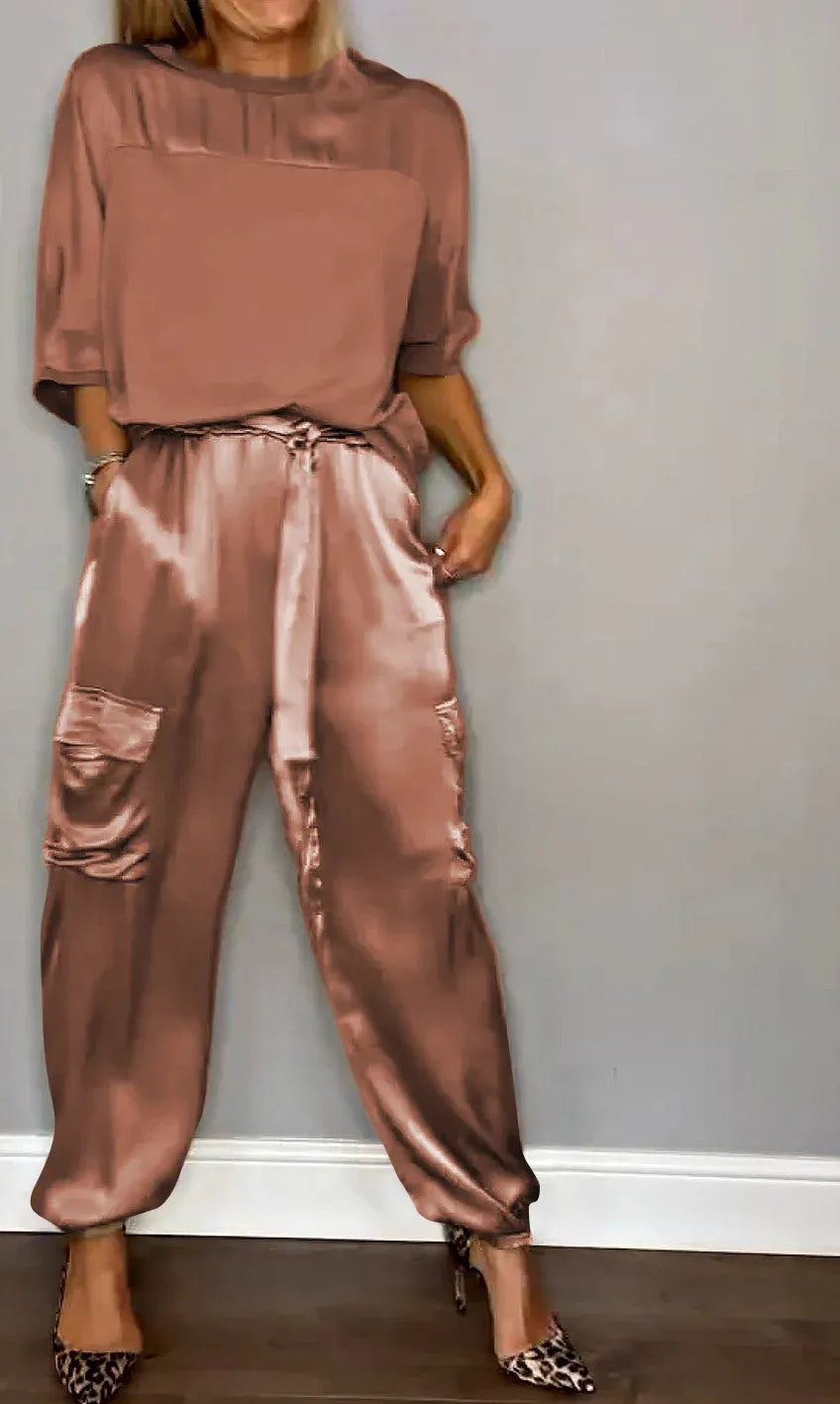 Conjunto cargo fluido y elegante
