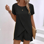 Traje corto cruzado minimalista