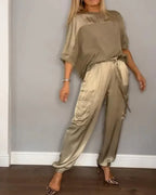 Conjunto cargo fluido y elegante