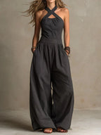 Mono largo y holgado con cuello halter