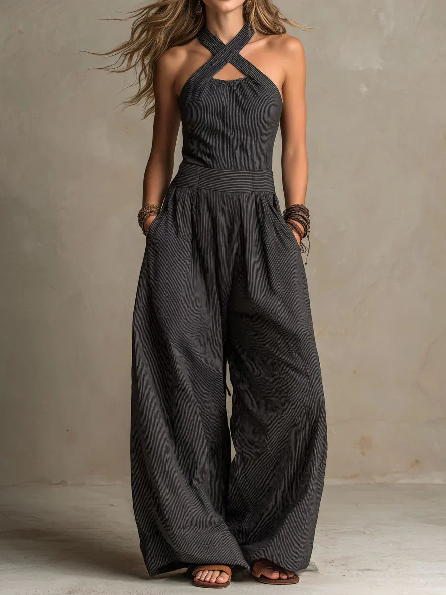 Mono largo y holgado con cuello halter